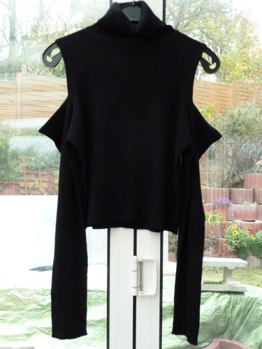 Off shoulder pullover - off,